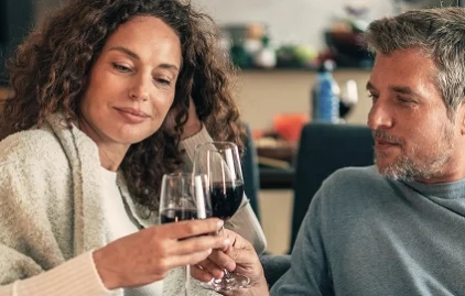Die Atmosphäre den Übergang vom Dating zur Beziehung besprechen